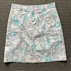 Eddie Bauer | Ripstop Cotton Tropical Print Cargo Skirt | Tan/Green | Petite 4